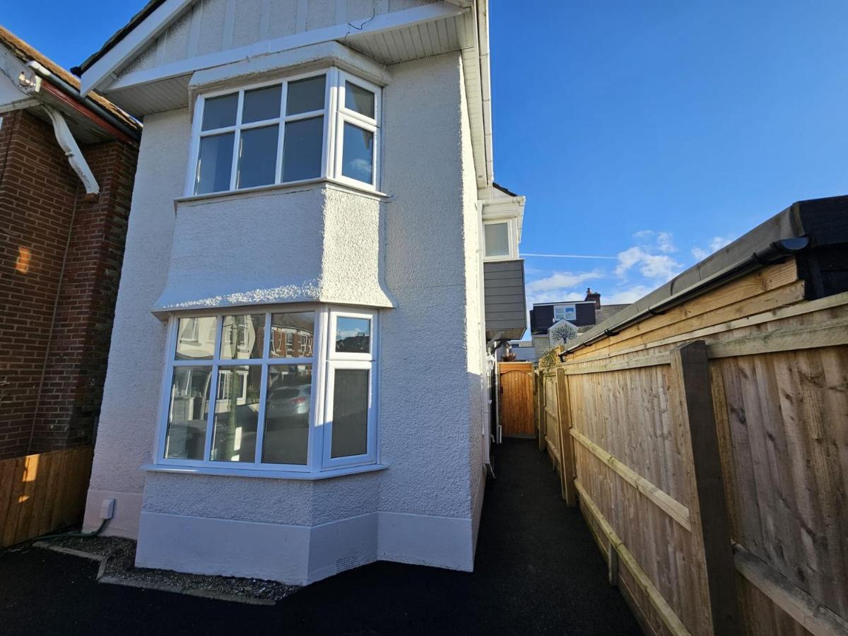Newly Renovated 3 Bedroom Victorian Detached House Bournemouth Eksteriør billede