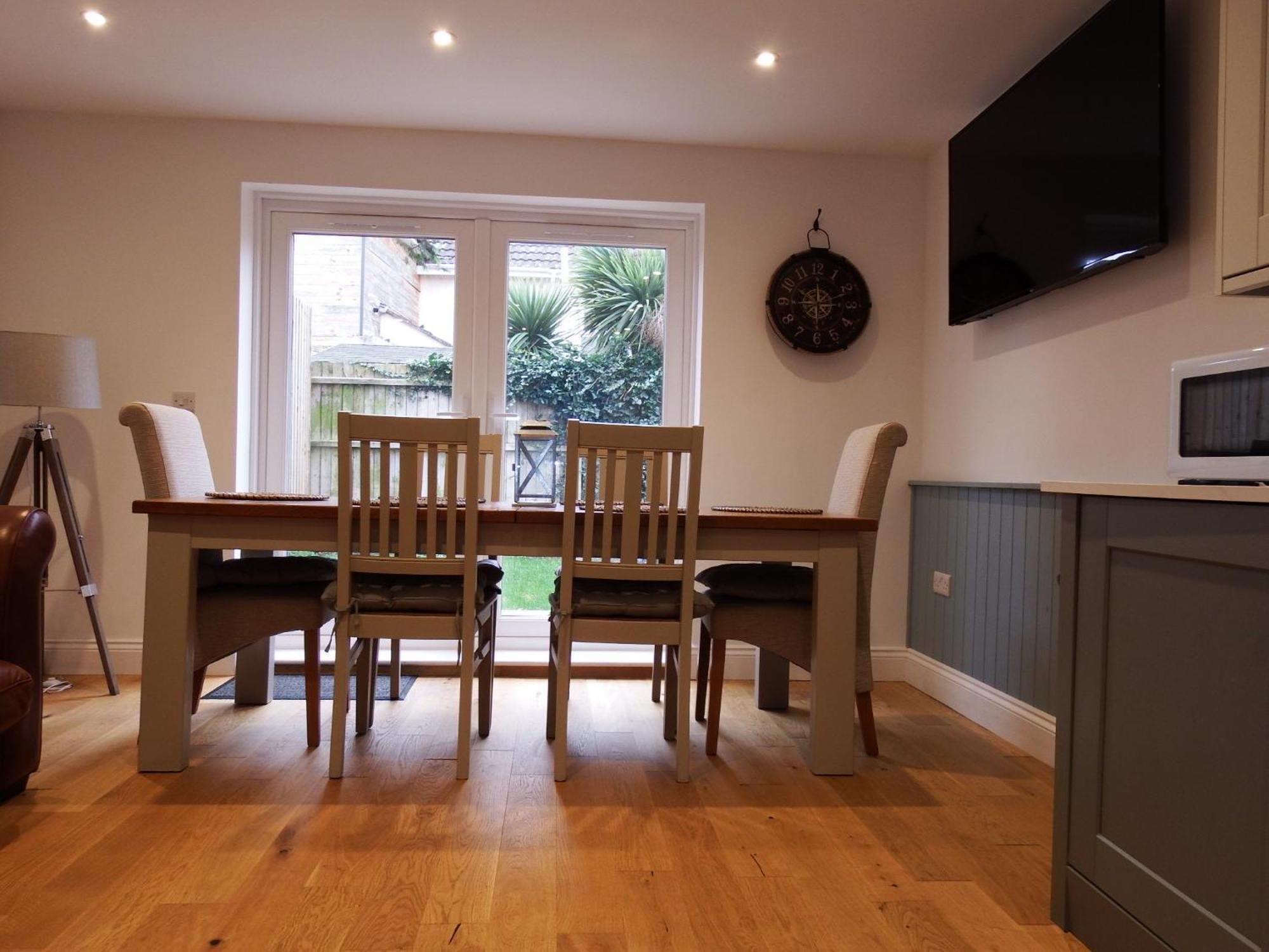 Newly Renovated 3 Bedroom Victorian Detached House Bournemouth Eksteriør billede
