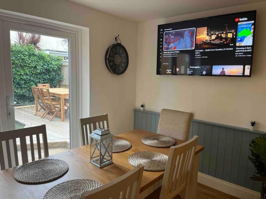 Newly Renovated 3 Bedroom Victorian Detached House Bournemouth Eksteriør billede